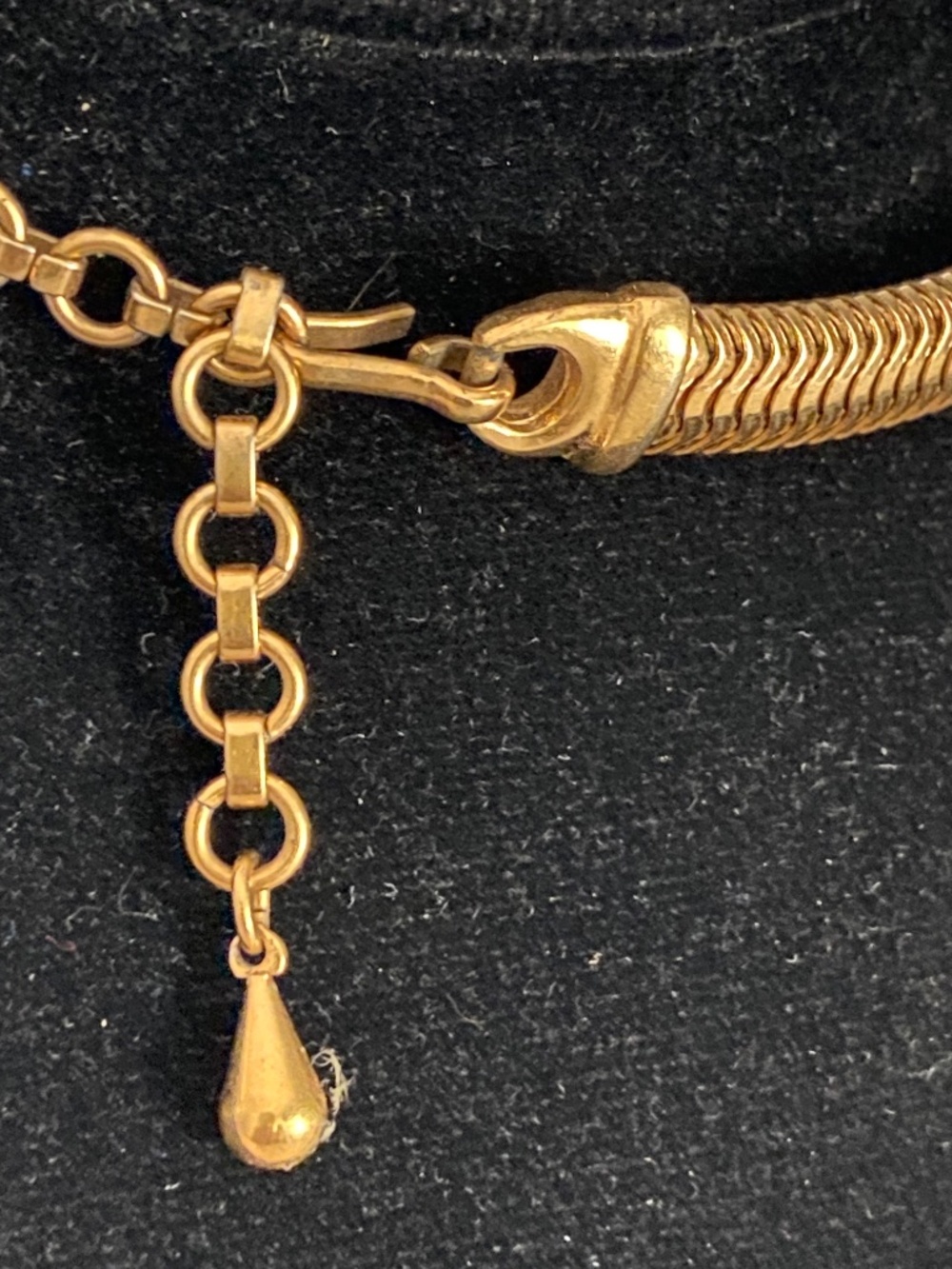 Monet Gold Tone Snake Chain Choker Necklace Vintage Adjustable Collar - Picture 6 of 8